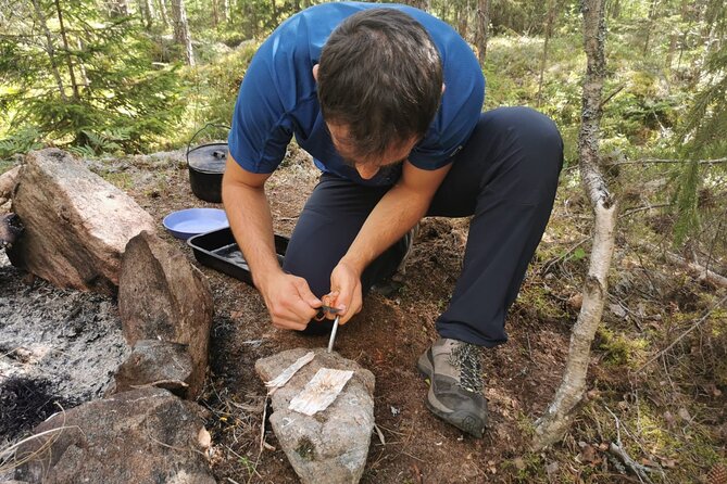 2-Day Small-Group Basic Skills Survival Course in Södermanland - Foraging and plant safety: edible, toxic, medicinal