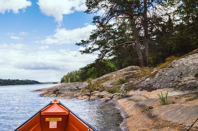 Canoe adventure in Stockholm Archipelago - Wildlife spotting: beavers and coastal birds