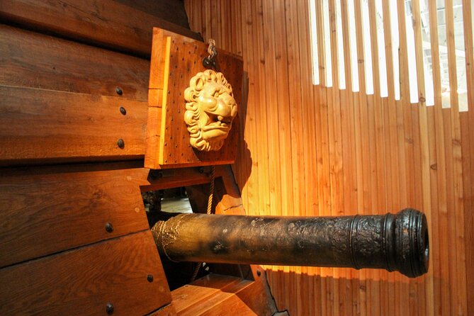 City Hall, Old Town & Vasa Museum - all-in-1 guided experience - Group size and guide style: why this feels personal