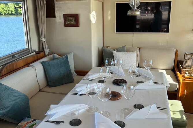 Exclusive Yacht Tour of Stockholm: sunset, dinner, lunch, cruise - Kastellholmen’s Fortress Red and Blasieholmen’s Museum-Classical Contrast