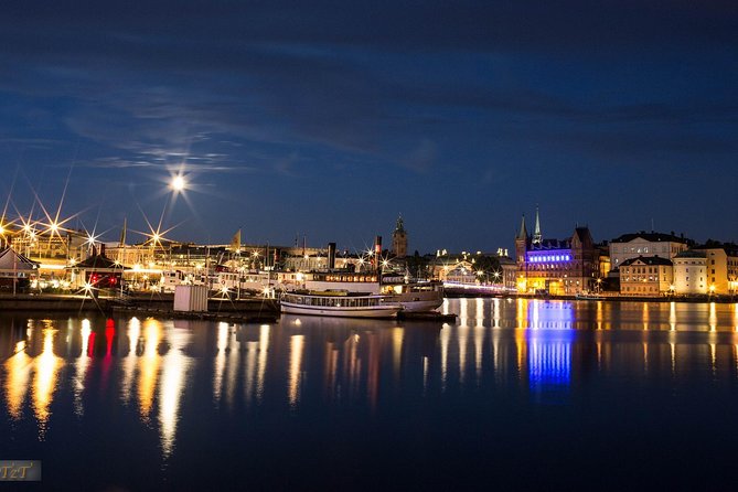 Explore Stockholm By Night - Strolling Stockholm’s landmarks after dark: views, city hall, and photo timing