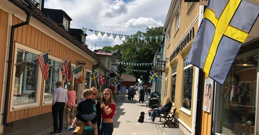 From Stockholm: Guided Day Trip to Sigtuna City - Price and what $320 buys you in real life