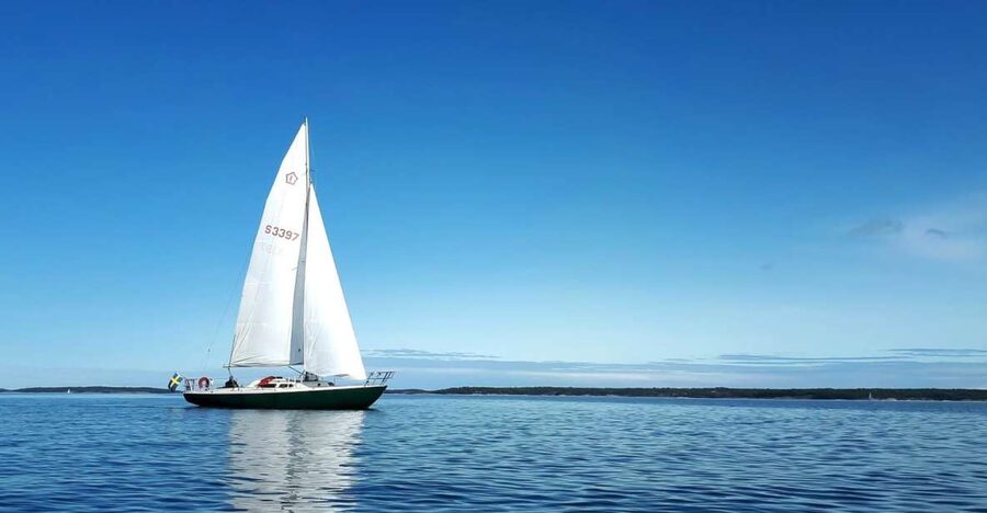 Full-Day Stockholm Archipelago Sailing Tour - Reading the archipelago: forests, rocks, and why the islands look different at every turn