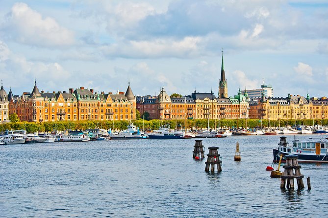 Hop-On Hop-Off Bus and Boat Ticket in Stockholm - Mobile Ticket Reality: Simple, but Watch the First Exchange