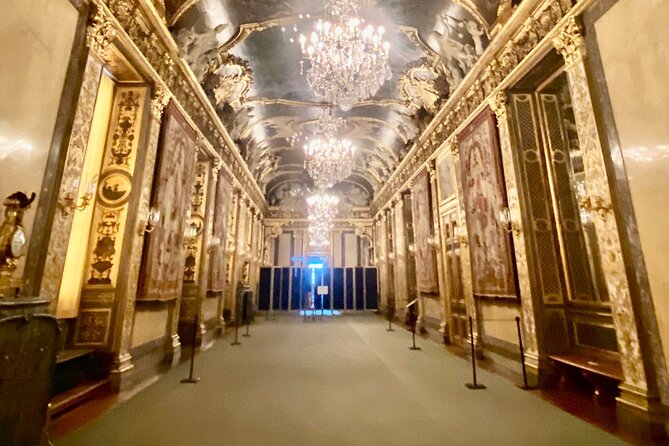 Inside The Crown: Stockholm Royal Palace Private Guided Tour - Price and value: is $180 per person worth it?