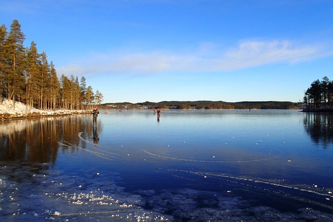 Introduction to Ice Skating on Natural Ice in Stockholm - Entering The Day: meeting at 8:00 in central Stockholm