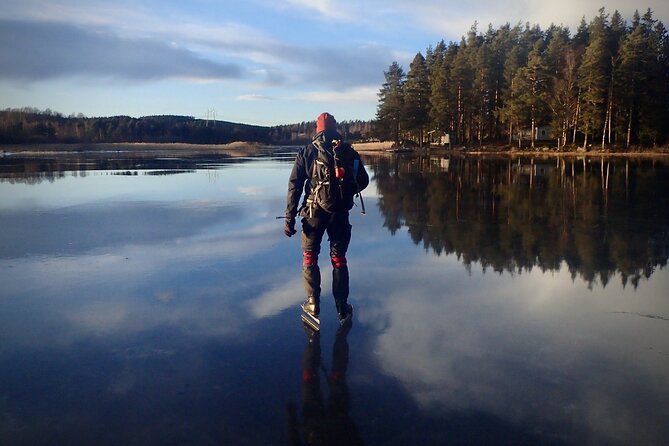 Nordic Ice Skating on a Frozen Lake in Stockholm - The halfway break: picnic vibes on a frozen lake