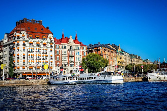 Private 4h VIP city tour by limousine car and guide in Stockholm - Vasa Museum priority access: the stop that saves the most time