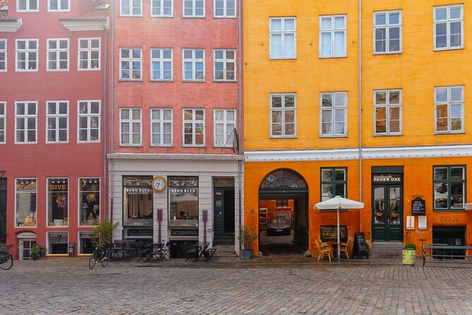 Private 90-Minute Walking Tour in Stockholm - Storkyrkan (Stockholm Cathedral): History and Practical City Flow