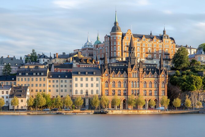 Private Golden Hour Photo Walk in Stockholm - Stop 4: Skeppsholmsbron for Waterfront Drama and Bridge Angles