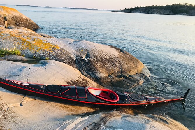 PRIVATE Sunset Kayaking in Stockholm Archipelago Nature Reserve - Getting from central Stockholm to the archipelago launch point