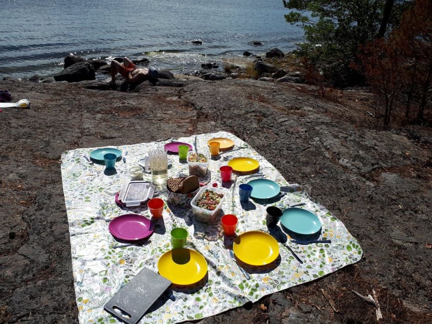 Stockholm: 1, 2, or 3-Day Kayaking Tour in the Archipelago - Why the Stockholm Archipelago feels different from most day trips