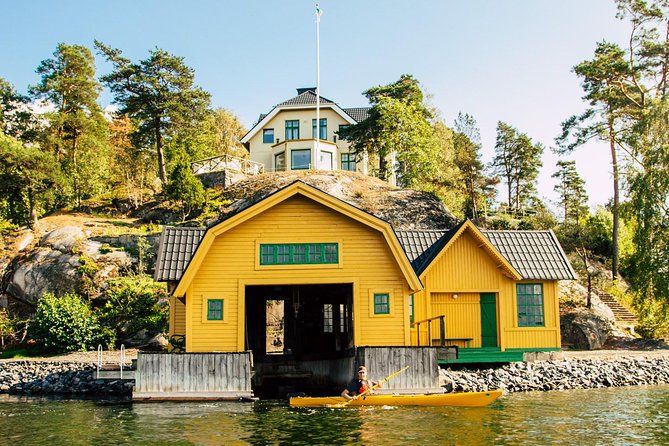 Stockholm: Archipelago Family-Friendly Private Kayaking Tour - Safety and participation rules you should check before you go