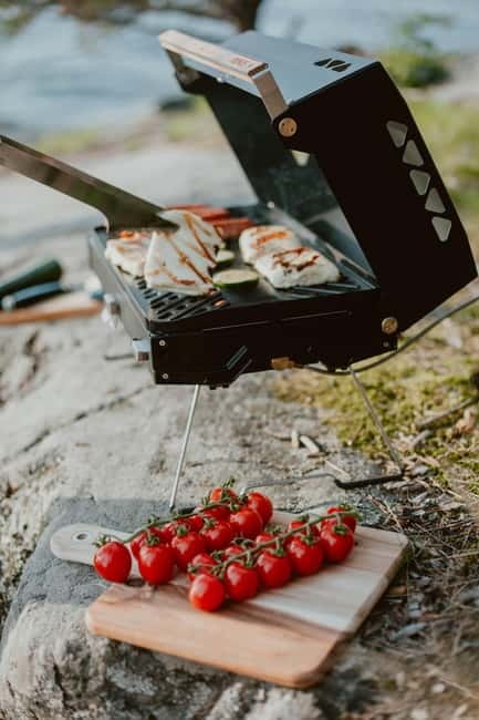 Stockholm: Archipelago Islands Kayak Tour and Outdoor Picnic - Full-Day (6 Hours) Outdoor BBQ Lunch on a Secluded Island