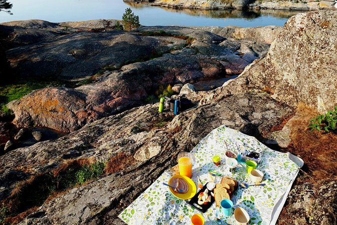 Stockholm Archipelago Kayaking Day Tour - Meeting at Kungsbro strand 21 (9:00 am start) without stress