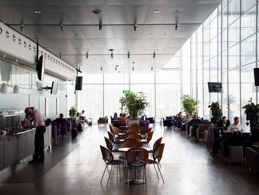 Stockholm Arlanda Airport (ARN): Premium Lounge Entry - Food Reality Check: Buffets, Vegetarian Options, and Missing Hot Meals