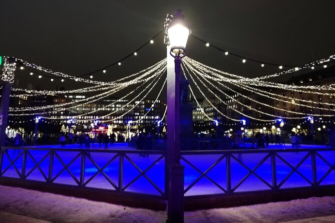 Stockholm Christmas Tour and Food Tasting Experience - Where to meet and how to stay with the group
