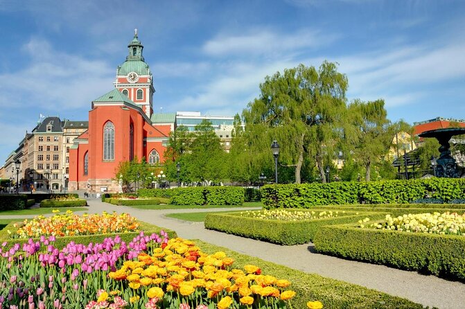Stockholm Christmas Tour and Food Tasting Experience - What you actually get to eat and drink