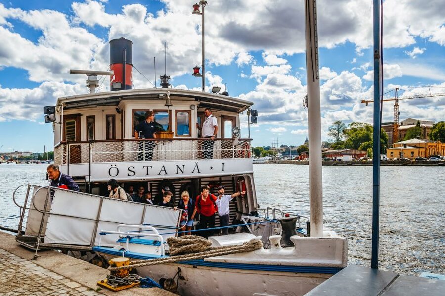 Stockholm: City Archipelago Sightseeing Cruise with Guide - Who should book this cruise, and who should skip it?