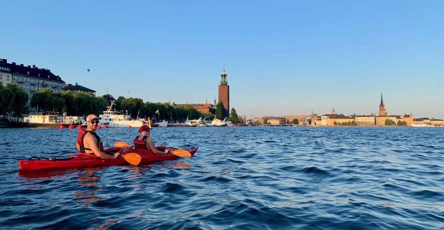 Stockholm: Daytime Kayak Tour in Stockholm City - Getting on the Water at LEK MER (Pampas Kajak & SUP)
