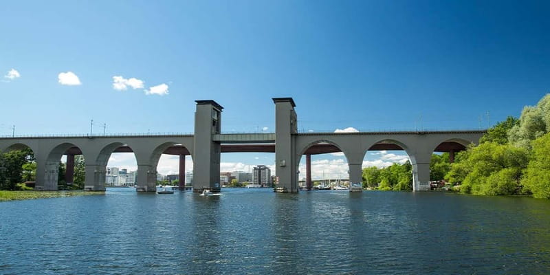 Stockholm: Highlights Boat Tour - Audio guide reality: lots of languages, but be ready for tech hiccups