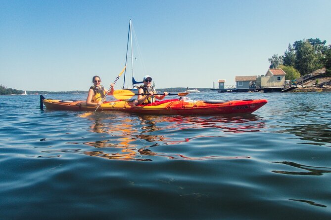 Stockholm: Kayaking tour around Vaxholm Archipelago with Fika - Pacing, skill levels, and what “easy” really means