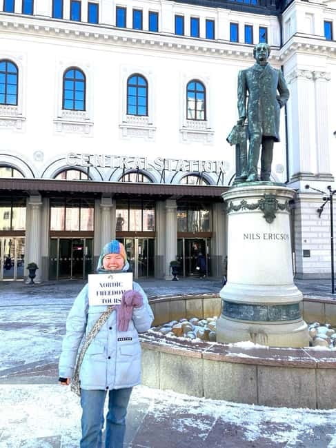 Stockholm: Modern City Walking Tour with Local Guide - Why This 2-Hour Modern-Classic Walk Works in Stockholm