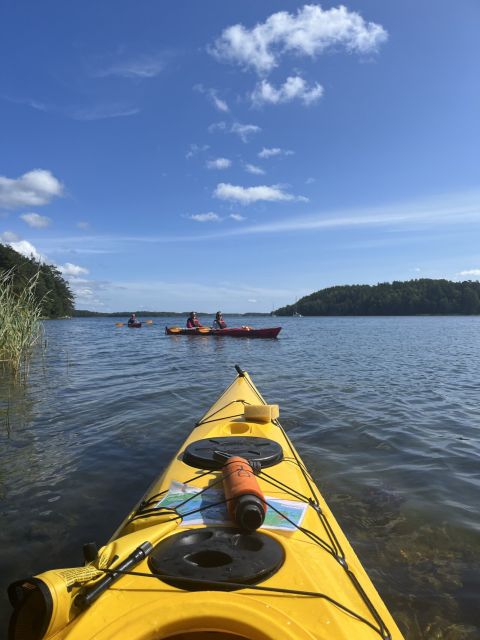 Stockholm: Morning Kayak Tour in the Archipelago with Lunch - Two hours of kayaking: learning rhythm between islands