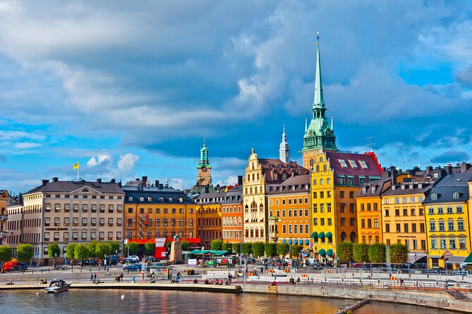 Stockholm Old Town Gamla Stan, Historic Walking Tour, Small group - Stop 5: Mälaren Trotzigs grand narrow lane (Mårten Trotzigs gränd)