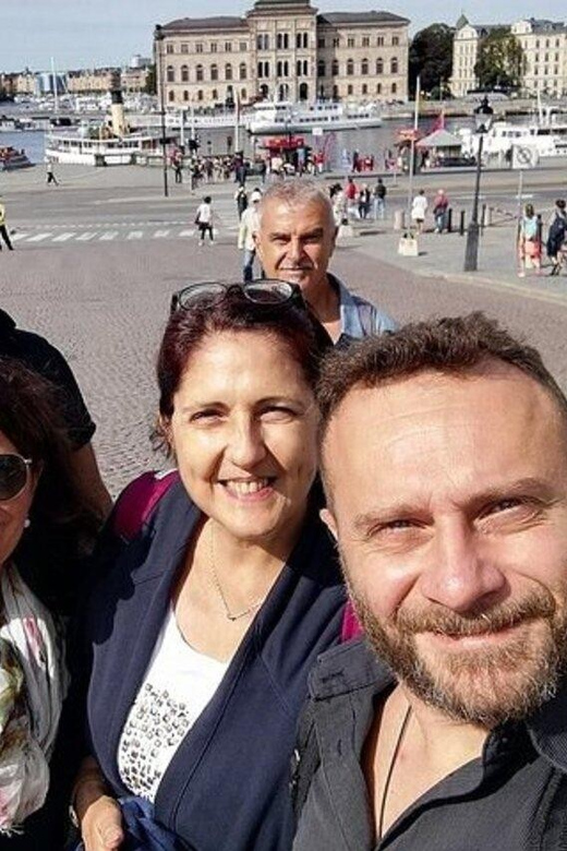 Stockholm : Old Town private Walking Tour with a guide - Private and customizable: how the guide makes your time count
