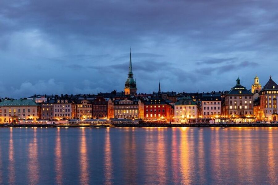 Stockholm: Private Custom Walking Tour With A Tour Guide - The 2–8 hour range: how to choose the right length