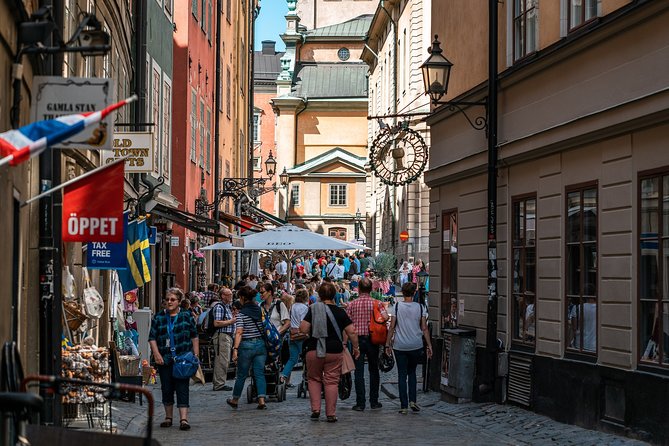 Stockholm's Old Town & Vasa Museum Private Walking Tour - Skeppsbron ferry ride to Djurgården: a quick change of scene