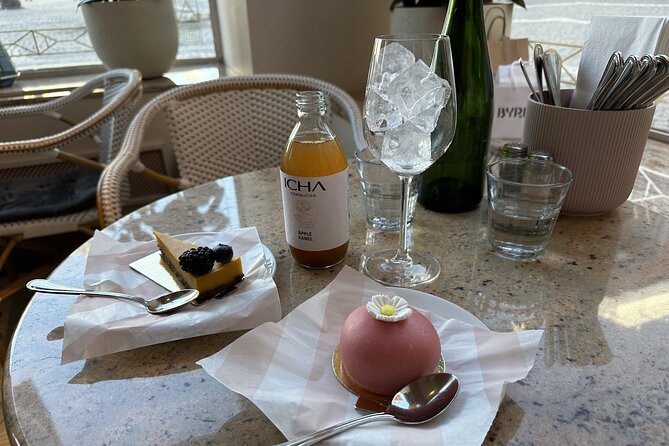 Stockholm Small Group Food Tour with 7 Classic Food Tastings - Gamla Stan and Riddarholmen: Candy Makers and the Secret Dish Spot