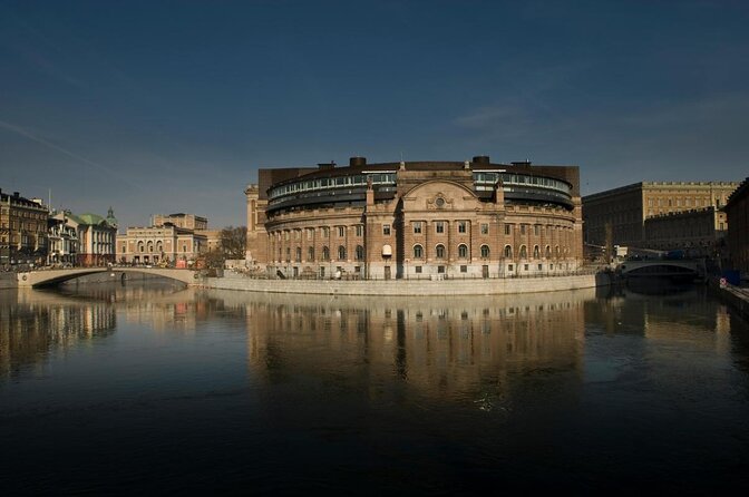 Stockholm Syndrome Private Walking Tour - Key highlights to expect on this Stockholm walk