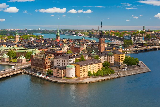 Stockholm Syndrome Private Walking Tour - Norrmalmstorg: start with the Stockholm Syndrome story