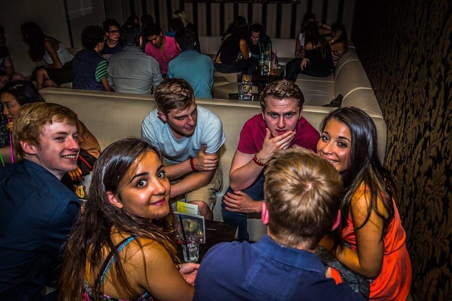 Stockholm: The Original Pub Crawl - Games, challenges, and meeting international friends