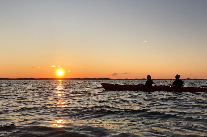 Sunset Kayak Tour in the Stockholm Archipelago + Swedish Fika - The training moment: learning safety and paddling without stress