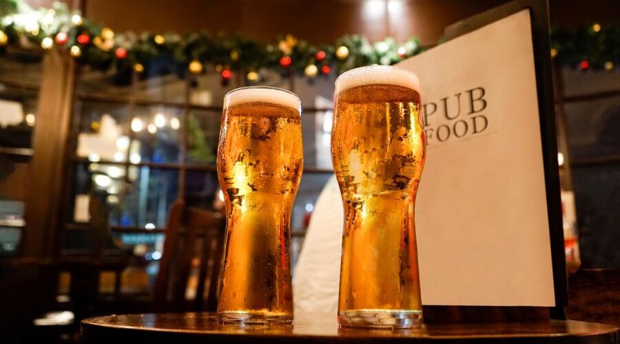 Swedish Beer Tasting Tour in Stockholm Old Town Pubs - Where you start and how the tour runs in real life