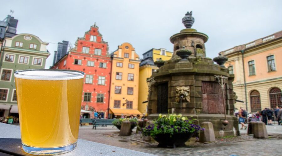 Swedish Beer Tasting Tour in Stockholm Old Town Pubs - Languages and tailoring: you’re not stuck with one style of tour