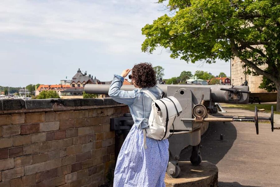 Vaxholm & Stockholm Archipelago: Guided Excursion, Day Trip - Meeting at Nationalmuseum and the small-group vibe that matters